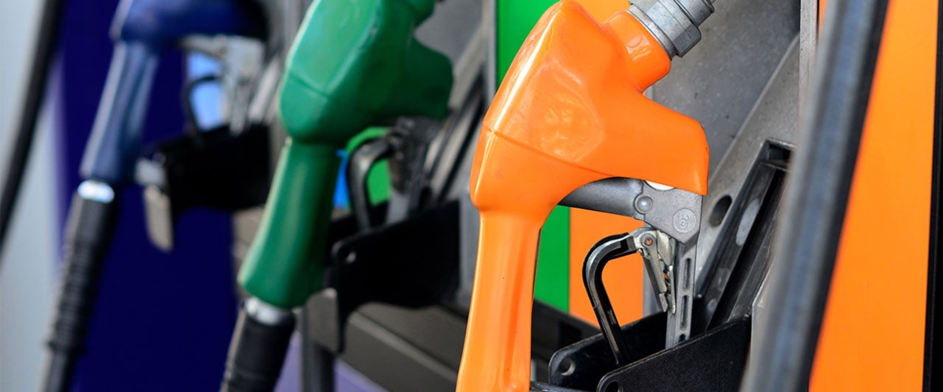 Why did the gas station charge me $100 credit card?