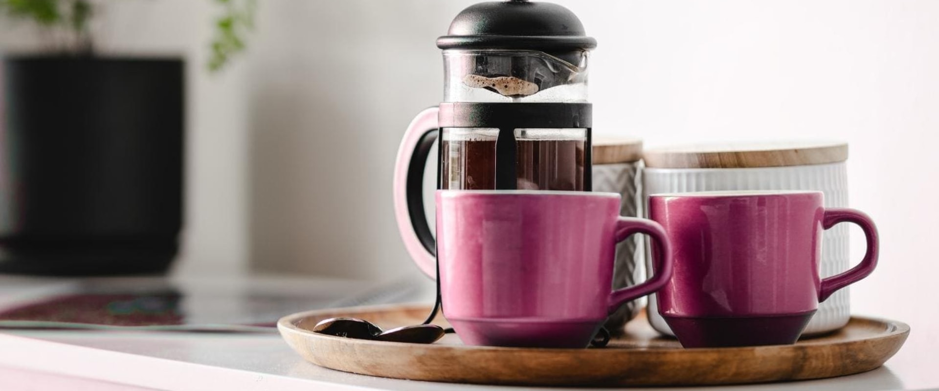 How Many Cups of Coffee Can a Folgers Can Make?