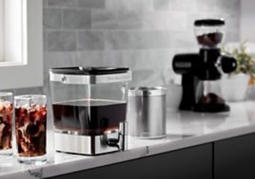 What's the difference between cold brew and iced coffee maker?